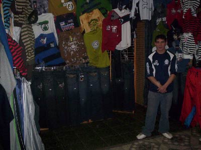 Local AyR te viste del Persa Biobio